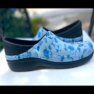 Women’s Neria Pro II Graphic Clog